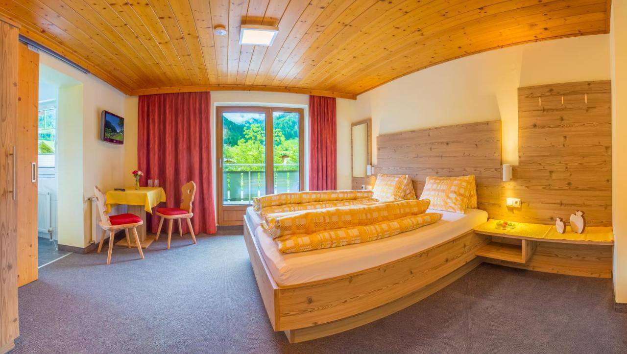 Pension Tina Neustift im Stubaital Exterior photo